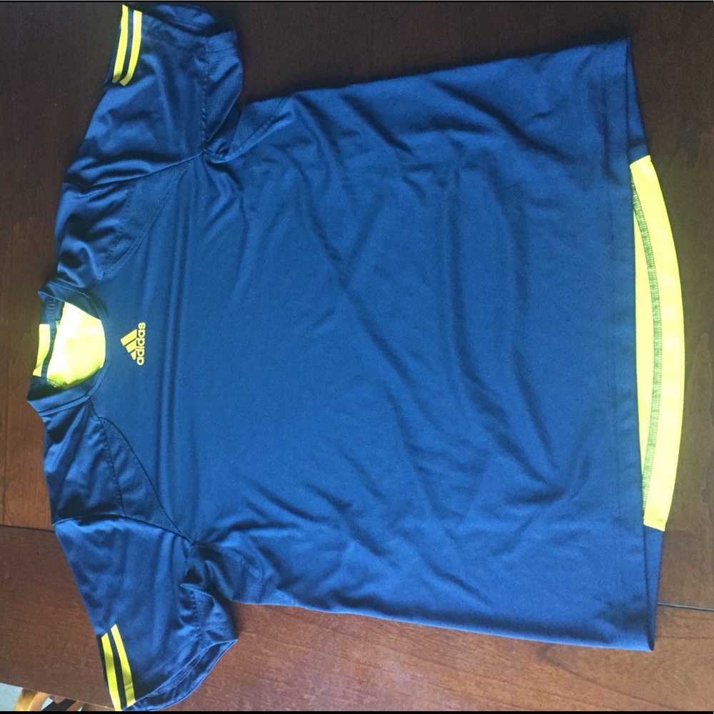 Adidas Men’s Large tennis jersey